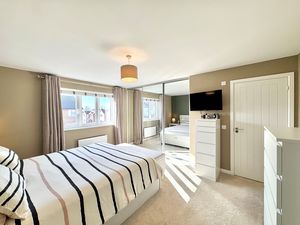 Photo 6- click for photo gallery